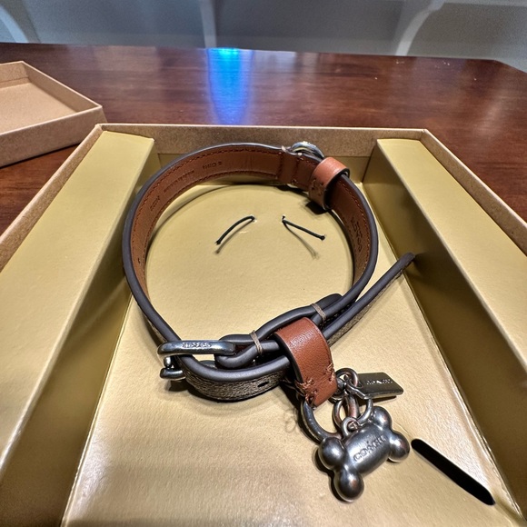 Coach Dog Collar Sm - Picture 4 of 5
